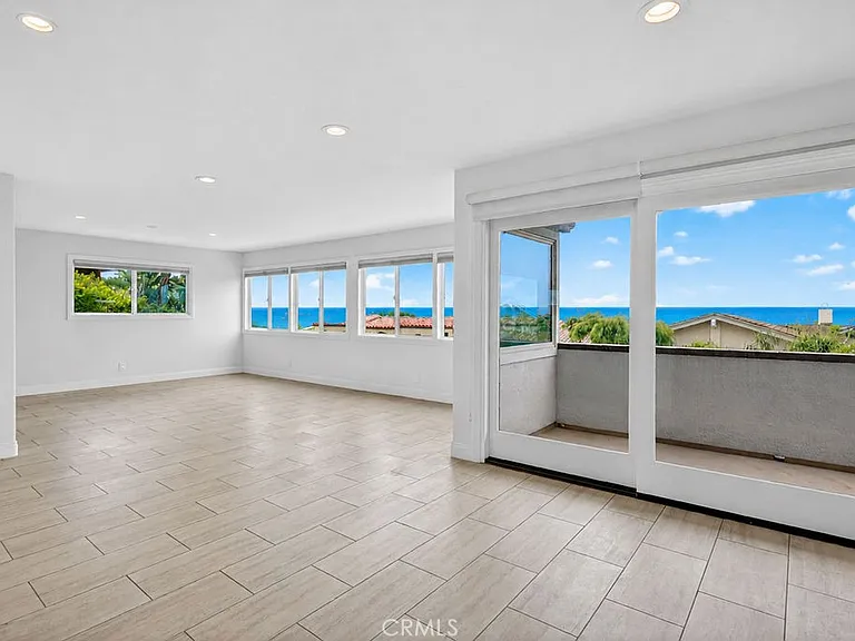 720 Emerald Bay — Photo 11