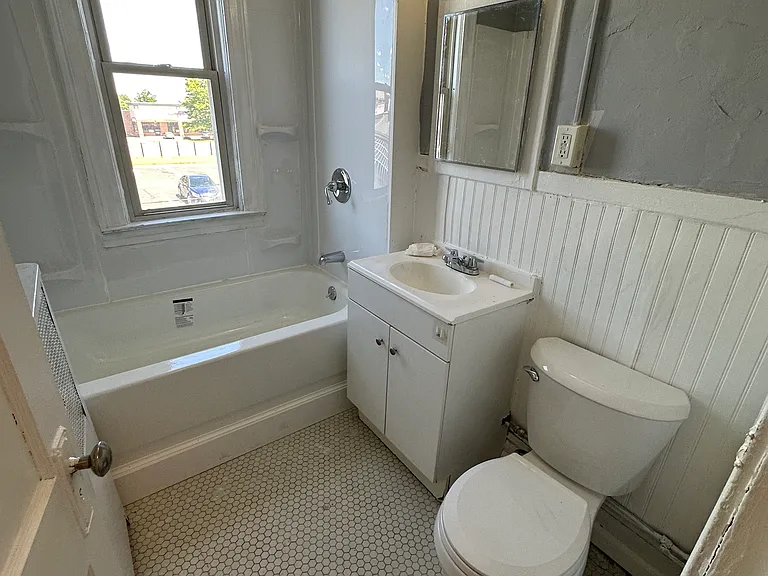 14 Standish St #E2 — Photo 5
