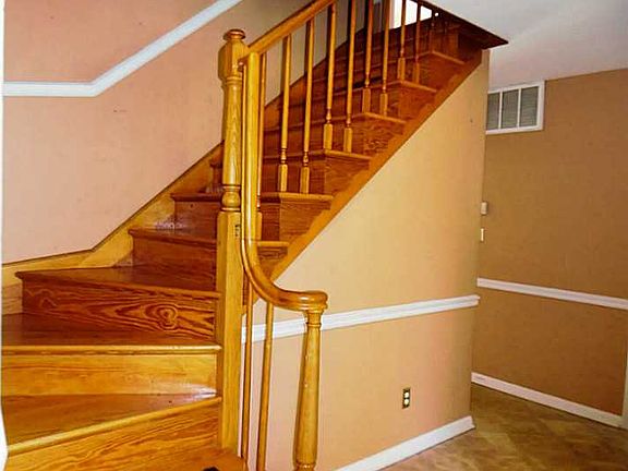 2nd image of 3785 Silina Dr