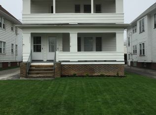 2052 Bunts Rd, Lakewood, OH 44107