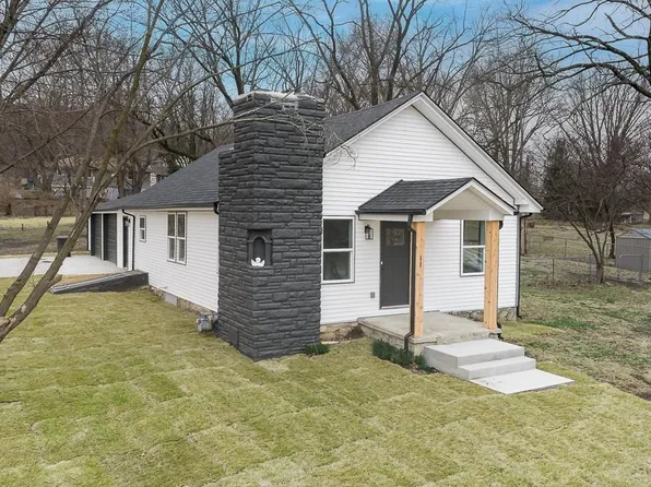 311 N 20th St, Leavenworth, KS 66048