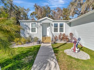 101 Poinsettia Dr #680, Leesburg, FL 34788