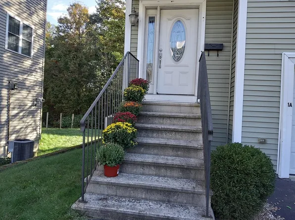 1-1 Ockway St #A, Worcester, MA 01604