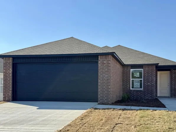 8064 Chesapeake Trl, Bauxite, AR 72011