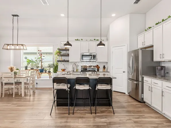 716 Lamp Post Ln, Argyle, TX 76226