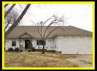 1320 Rolling Hills Rd, Lebanon, MO 65536