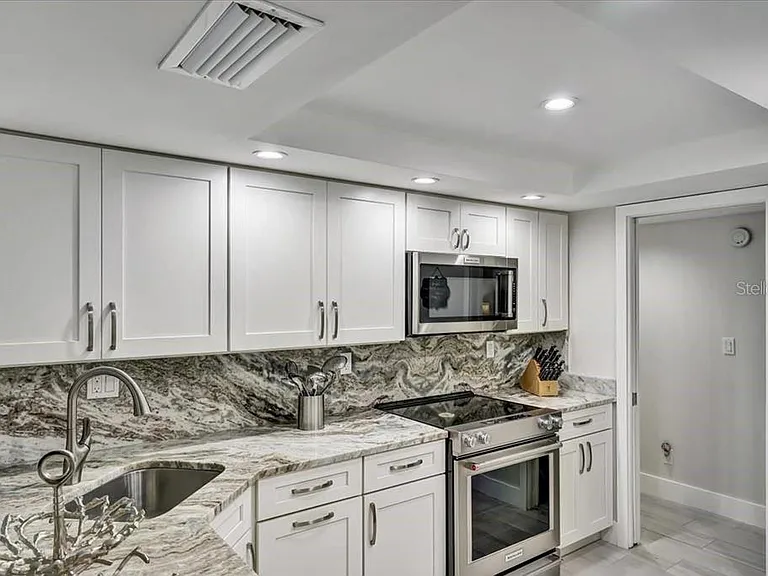 6046 W Peppertree Way #223B — Photo 2