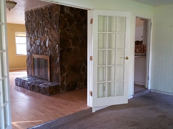 4th image of 1510 NE 5th Pl
