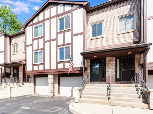 334 Ashland Ave, Highwood, IL 60040