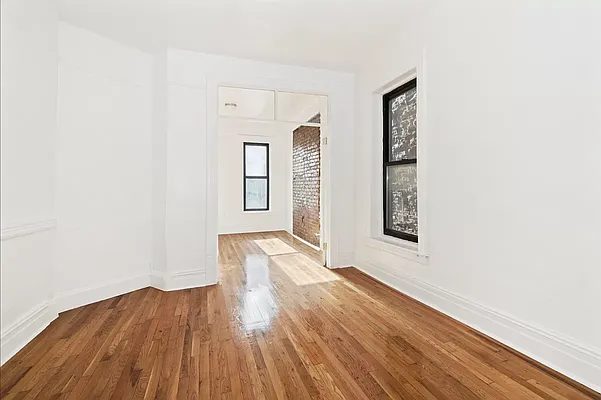 Rented by REAL New York | media 9