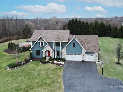 8715 Galleria Ct, Spring Grove, IL, 60081