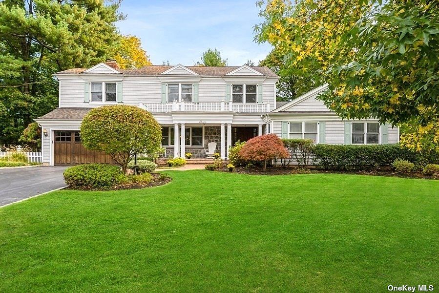 11 Maplewood Lane, Roslyn, NY 11576 Zillow