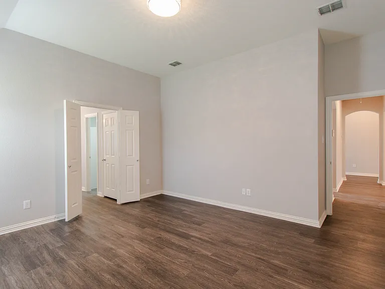 1140 Victory Bells Dr — Photo 17