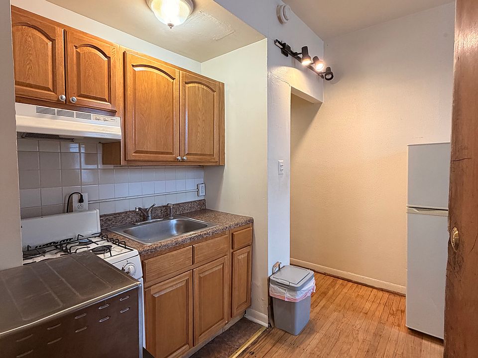 1st image of 125 S 23rd St APT 1A