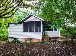 40 Dove Haven Ln, Hendersonville, NC 28791