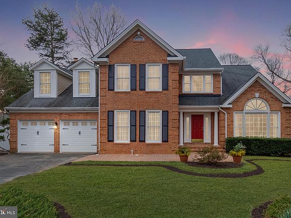 2nd image of 4313 Oak Hill Dr