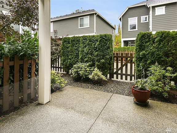 2nd image of 17620 NE 127th St #A