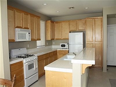 3rd image of 16095 Peninsula Ct