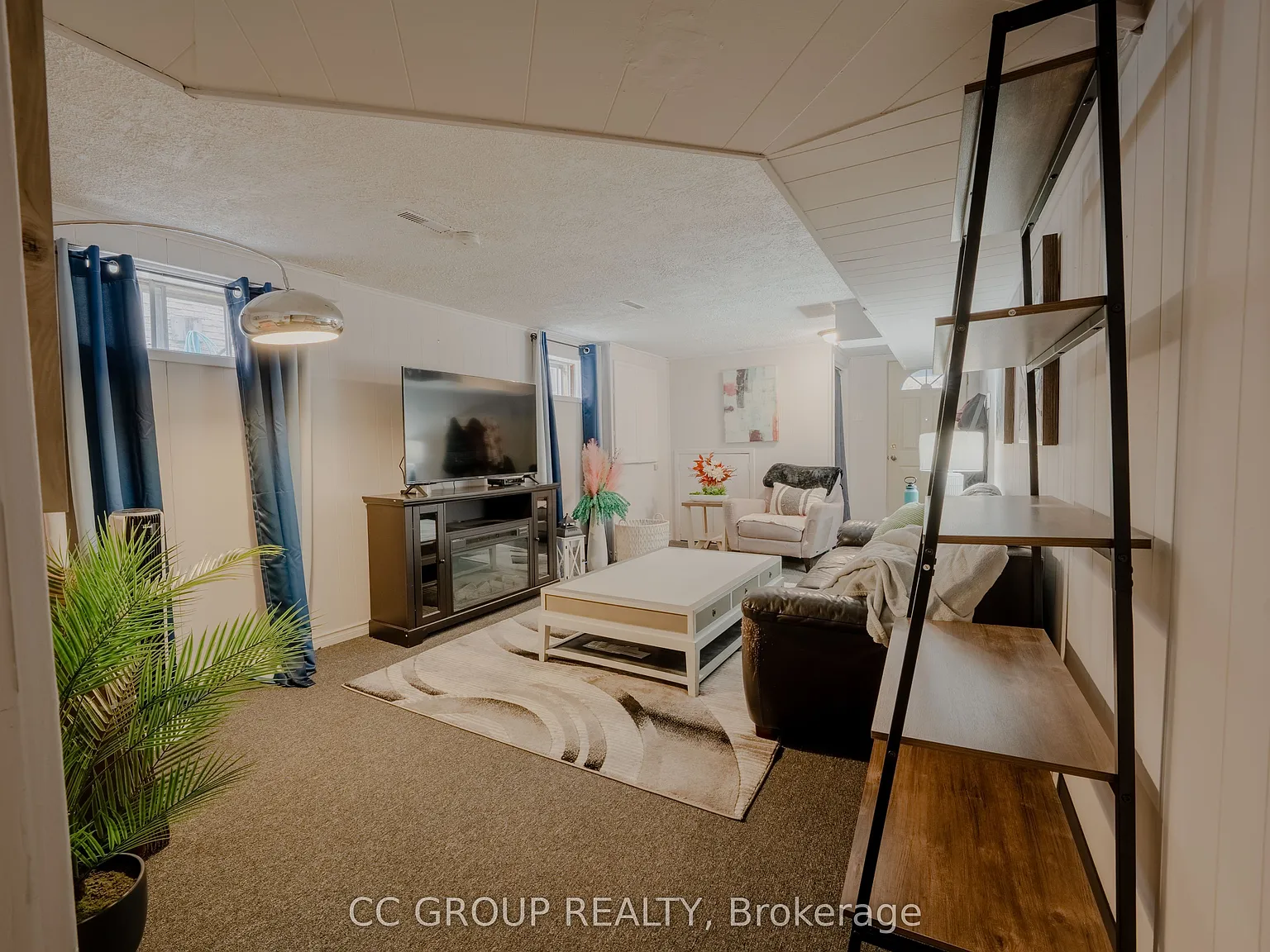 2 bed, $1,800 — Photo 4