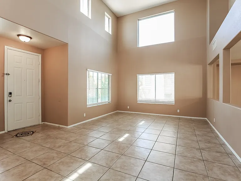 1728 Evening Bluff Pl — Photo 4