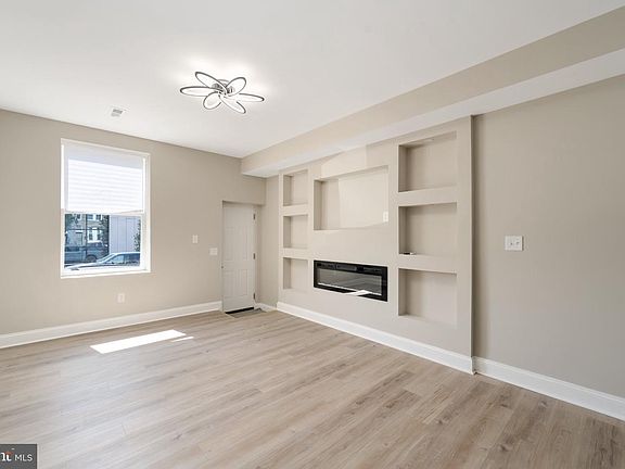 3rd image of 2641 Francis St