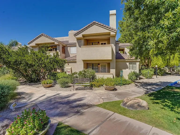 6885 E Cochise Rd #206 — Photo 6