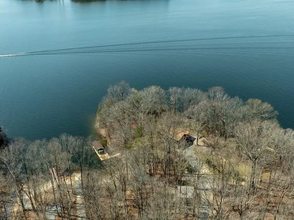 12812 Stagecoach Rd, Bumpass, VA 23024