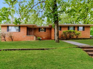 1600 Grove Hill Rd, North Little Rock, AR 72116