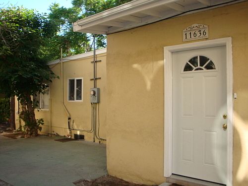 1st image of 11636 Hamlin St