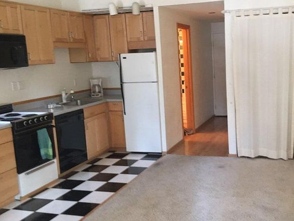 4th image of 1300 Regency Way #97