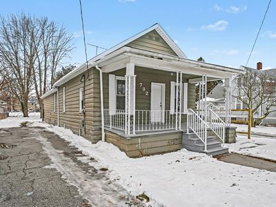 732 S Madison Ave, Bay City, MI, 48708
