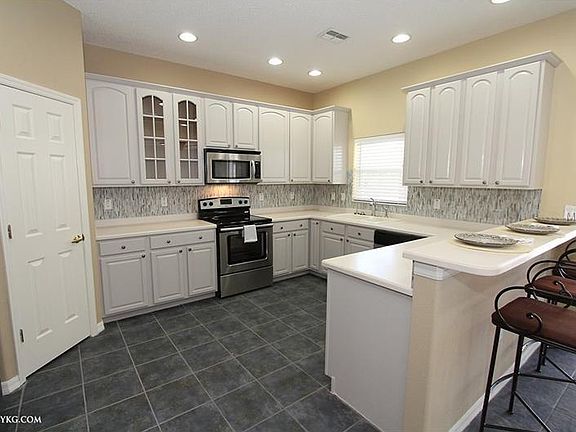 2nd image of 2304 Wood Pointe Dr
