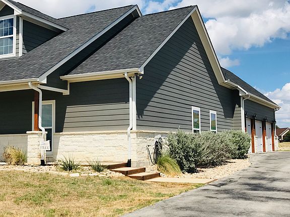 3rd image of 2200 Wills Way Dr