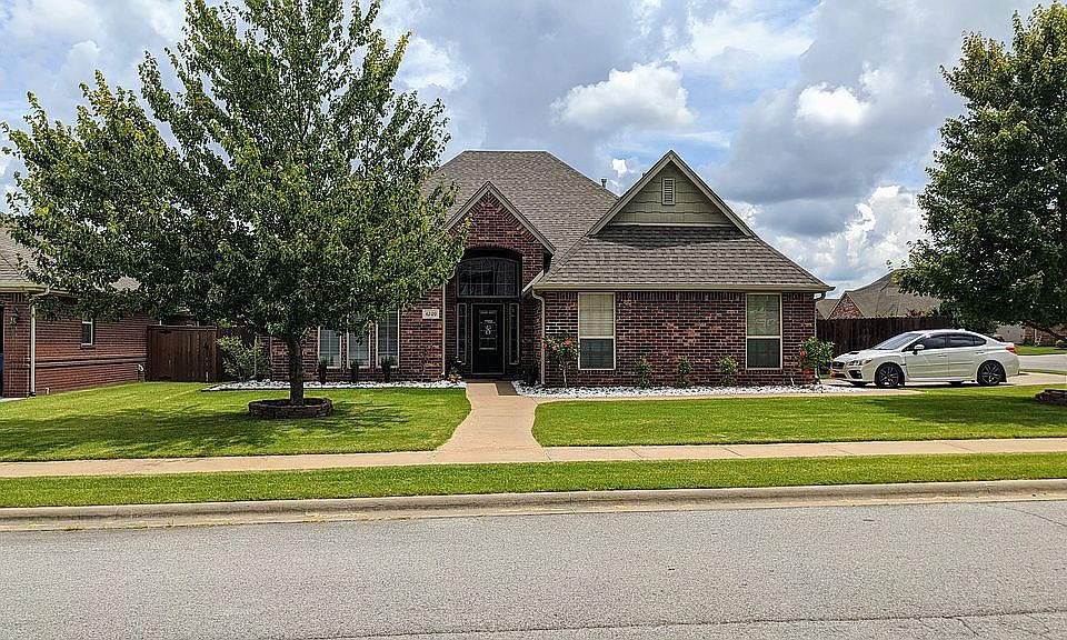 1st image of 4209 SW Staverton Dr