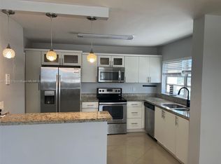 1825 S Ocean Dr APT 214, Hallandale, FL 33009