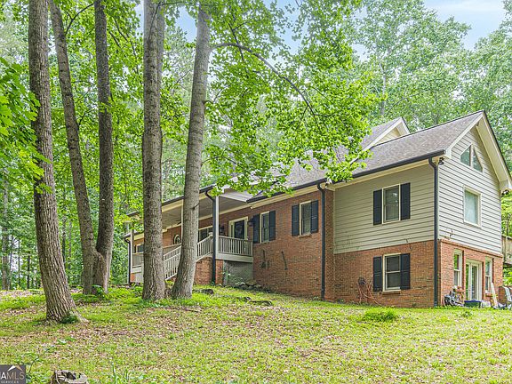 4th image of 2150 Purcell Ln