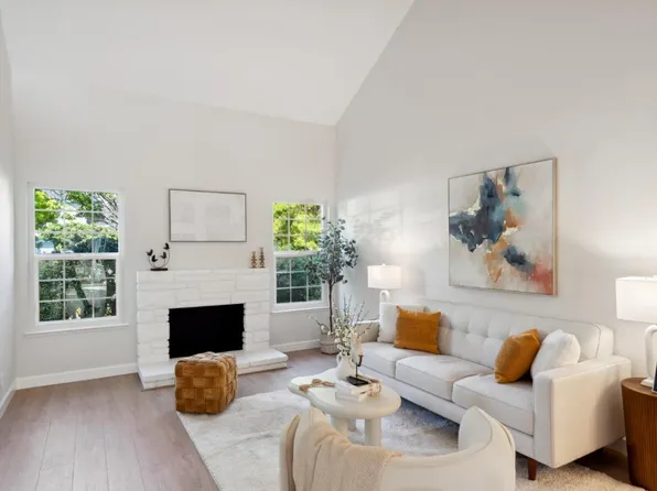 1045 Grebe St, Foster City, CA 94404