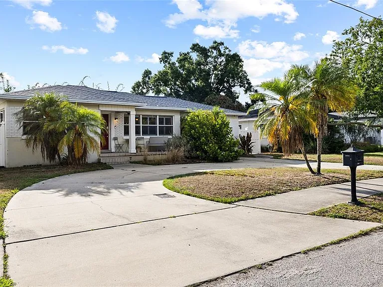 304 N Matanzas Ave — Photo 1