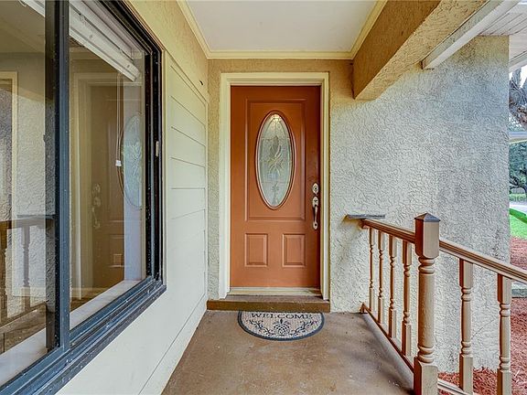 3rd image of 809 S Betty Ln