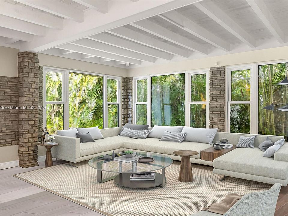 1st image of 435 Castania Ave