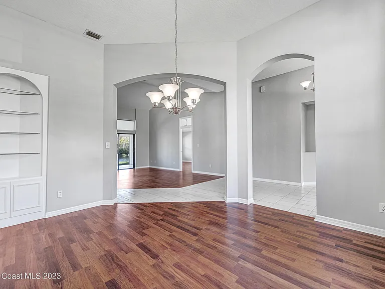 3643 Bluefield Ave — Photo 8