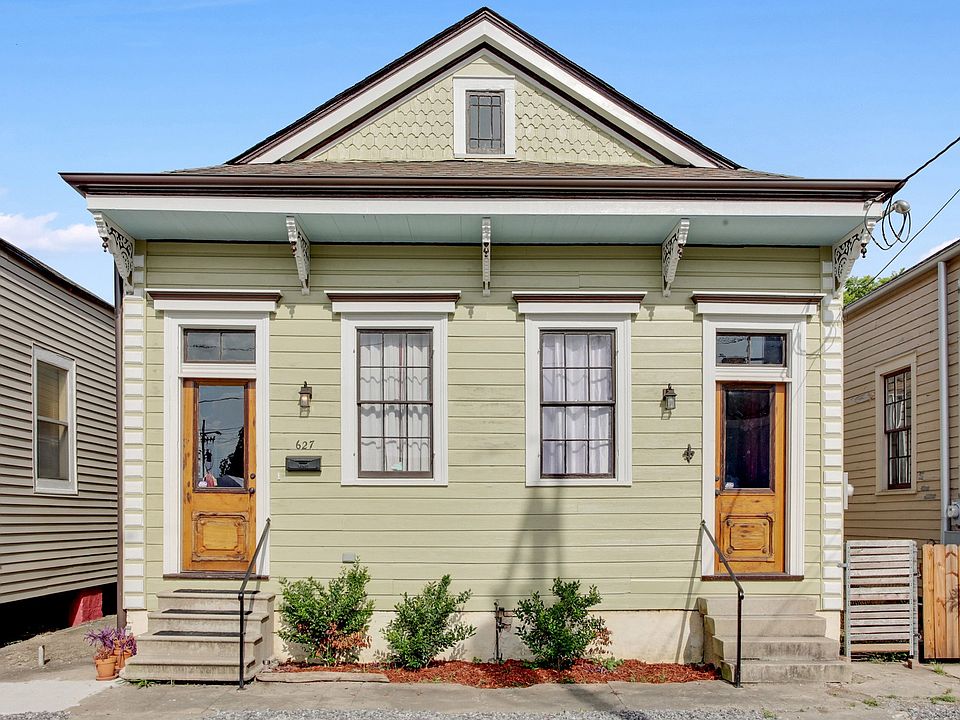 1st image of 627 Tricou St