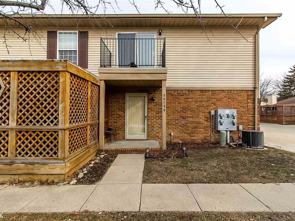 1st image of 36796 Oakwood Ln