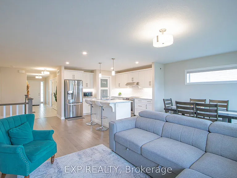 17 Harlequin Ct — Photo 11