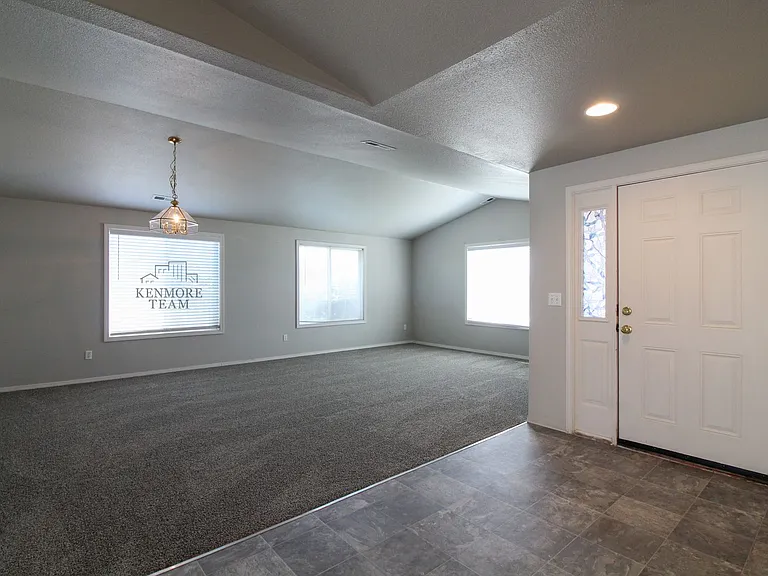 7611 Pender Dr — Photo 2