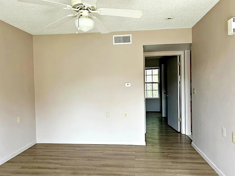 2 Micah Ln #15 — Photo 4