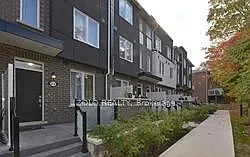 35 Heron Park Pl #4 — Photo 2