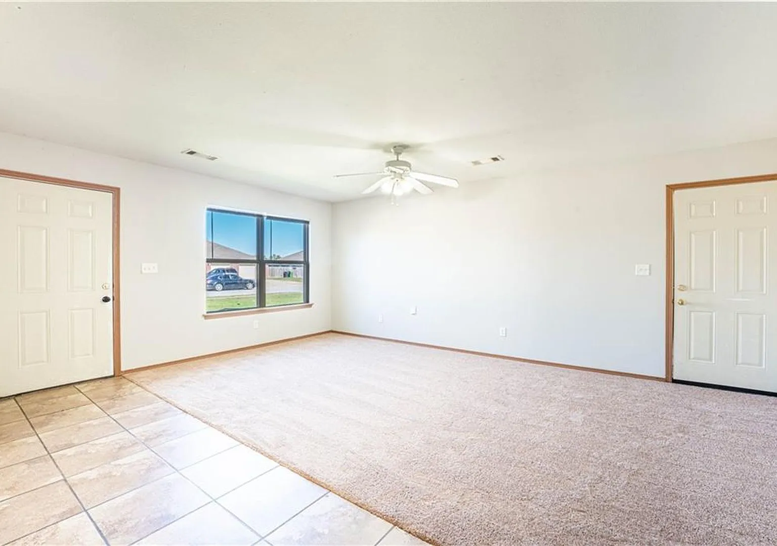3 Bedroom 2 Bath Duplex — Photo 4
