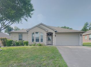 1320 Vernon Castle Ave, Benbrook, TX 76126