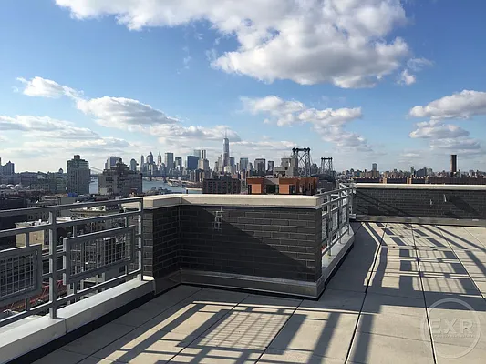 Rented by EXR | media 9